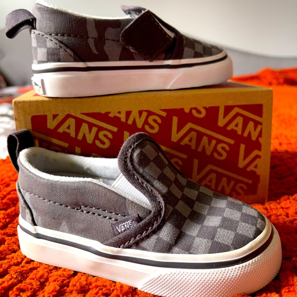 VANS Toddler Checkerboard Slip-On V Shoes (Gray/White)